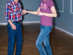 BB 04 A NEW LADY DANCER